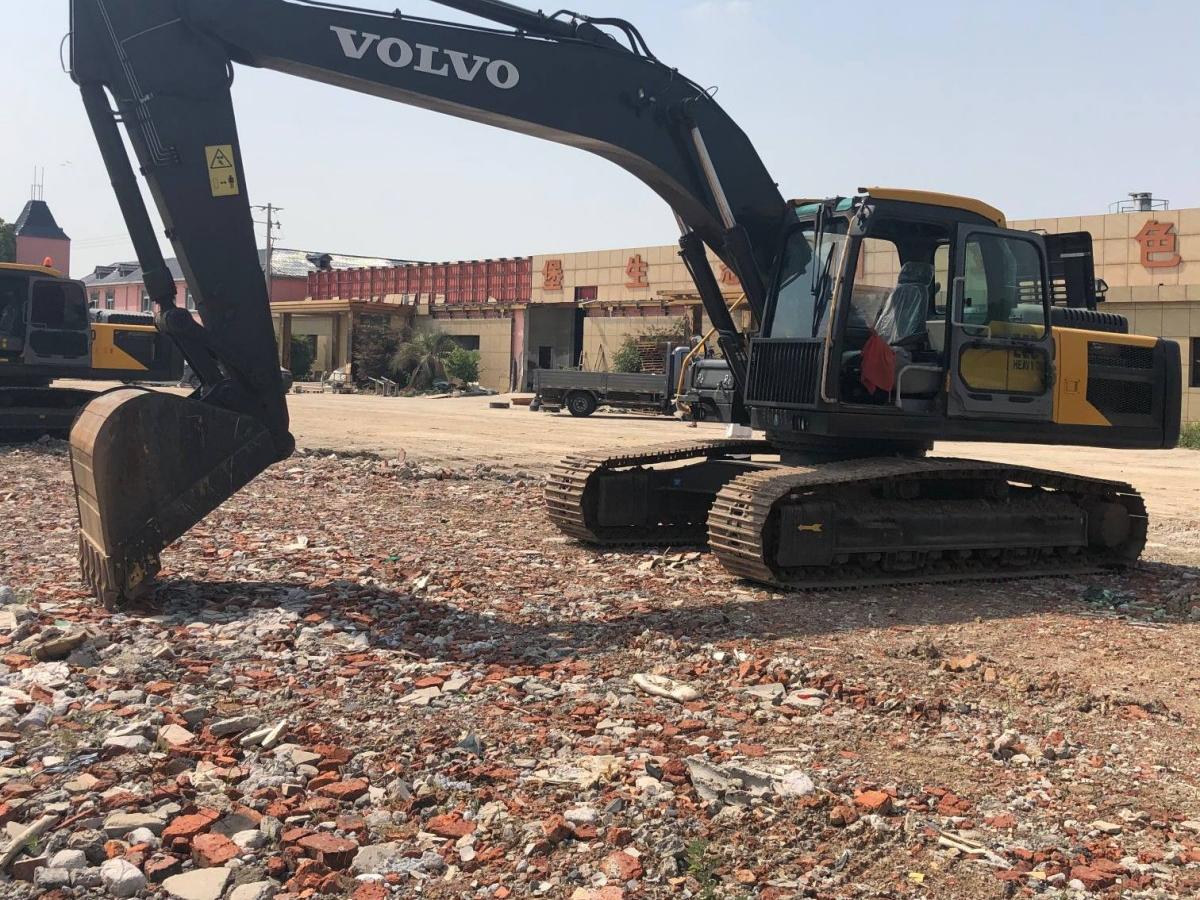 Used Volvo EC240 Crawler Excavator for Sale - 图片 2