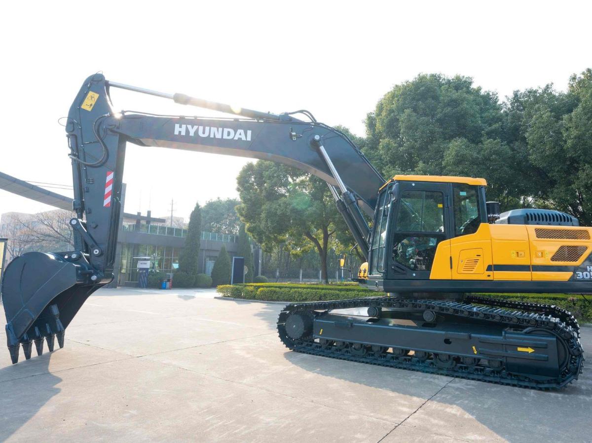 New Hyundai HX305L Crawler Excavator for Sale