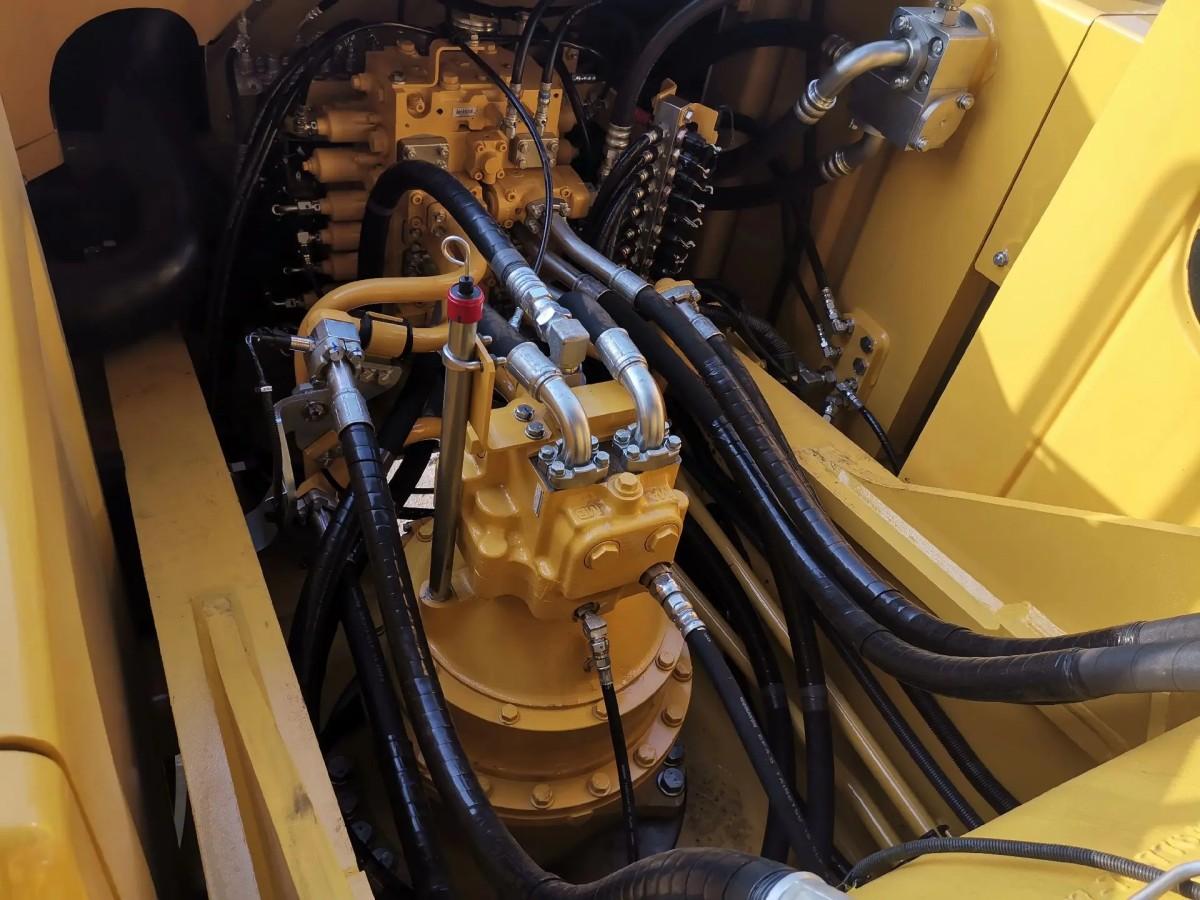 New Komatsu PC375LC-11M0 Crawler Excavator for Sale - 图片 6
