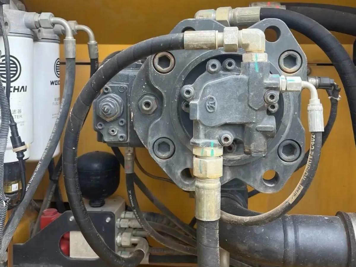 Used Shantui SE210 Crawler Excavator for Sale - 图片 3