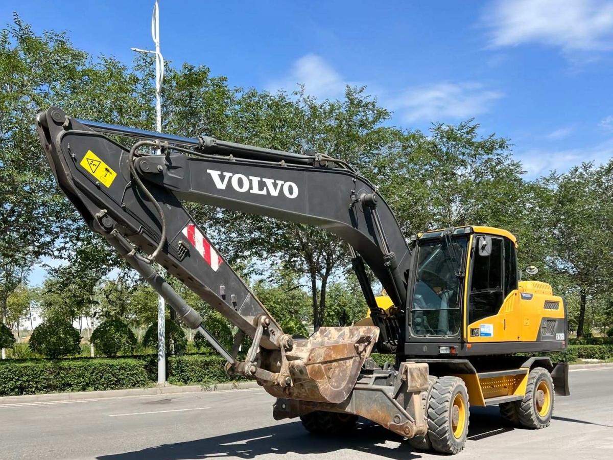 Used Volvo EW205 Wheel Excavator for Sale