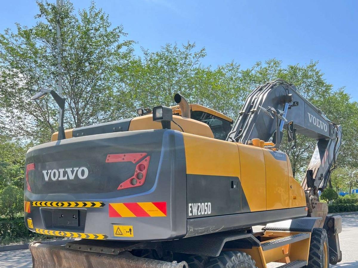 Used Volvo EW205 Wheel Excavator for Sale - 图片 6