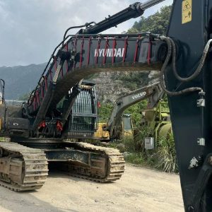 Used Hyundai R495LVS Crawler Excavator for Sale