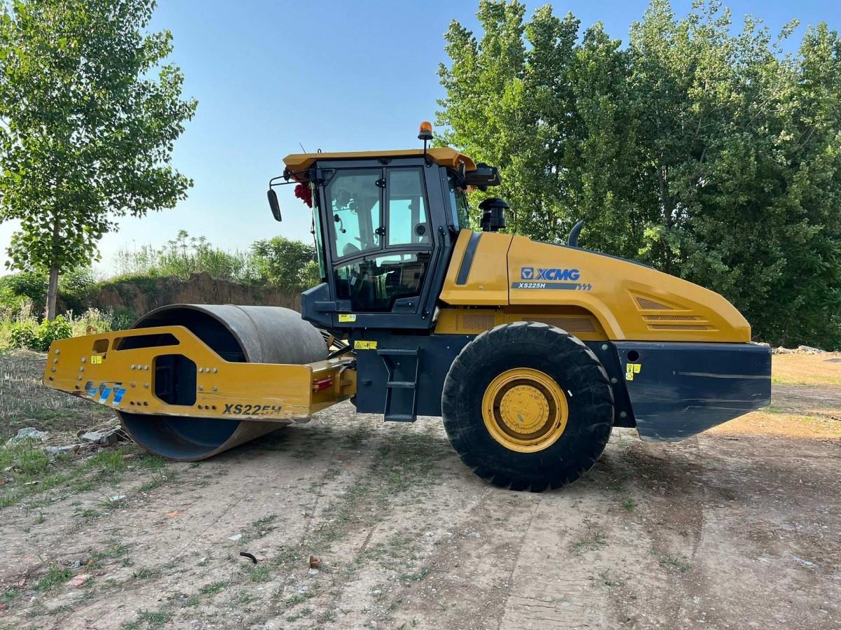 Used XCMG XS225H Road Roller for Sale