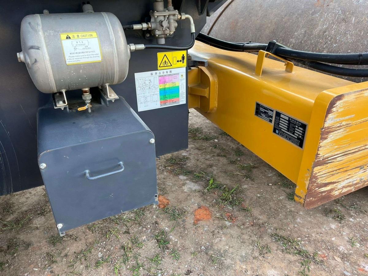 Used XCMG XS225H Road Roller for Sale - 图片 4