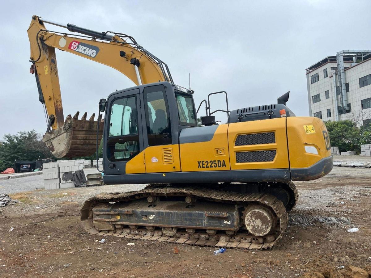 Used XCMG XE225DA Crawler Excavator for Sale