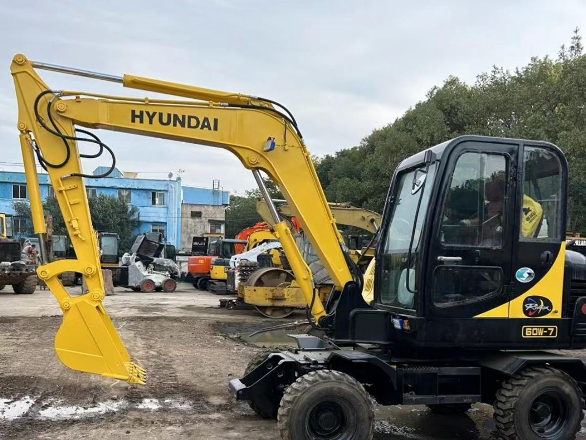 Used Hyundai R60-7 Crawler Excavator for Sale - 图片 2