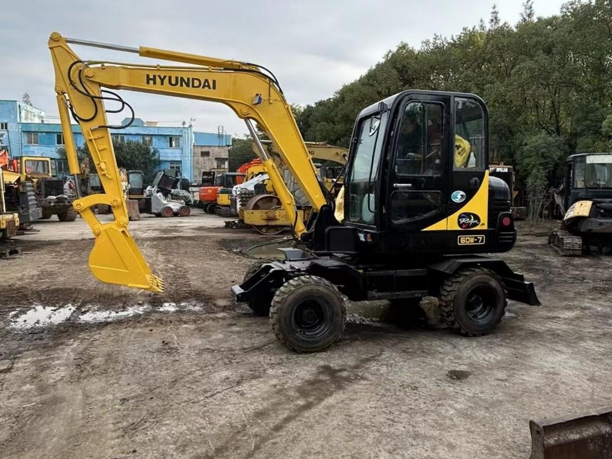 Used Hyundai R60W-7 Wheel Excavator for Sale
