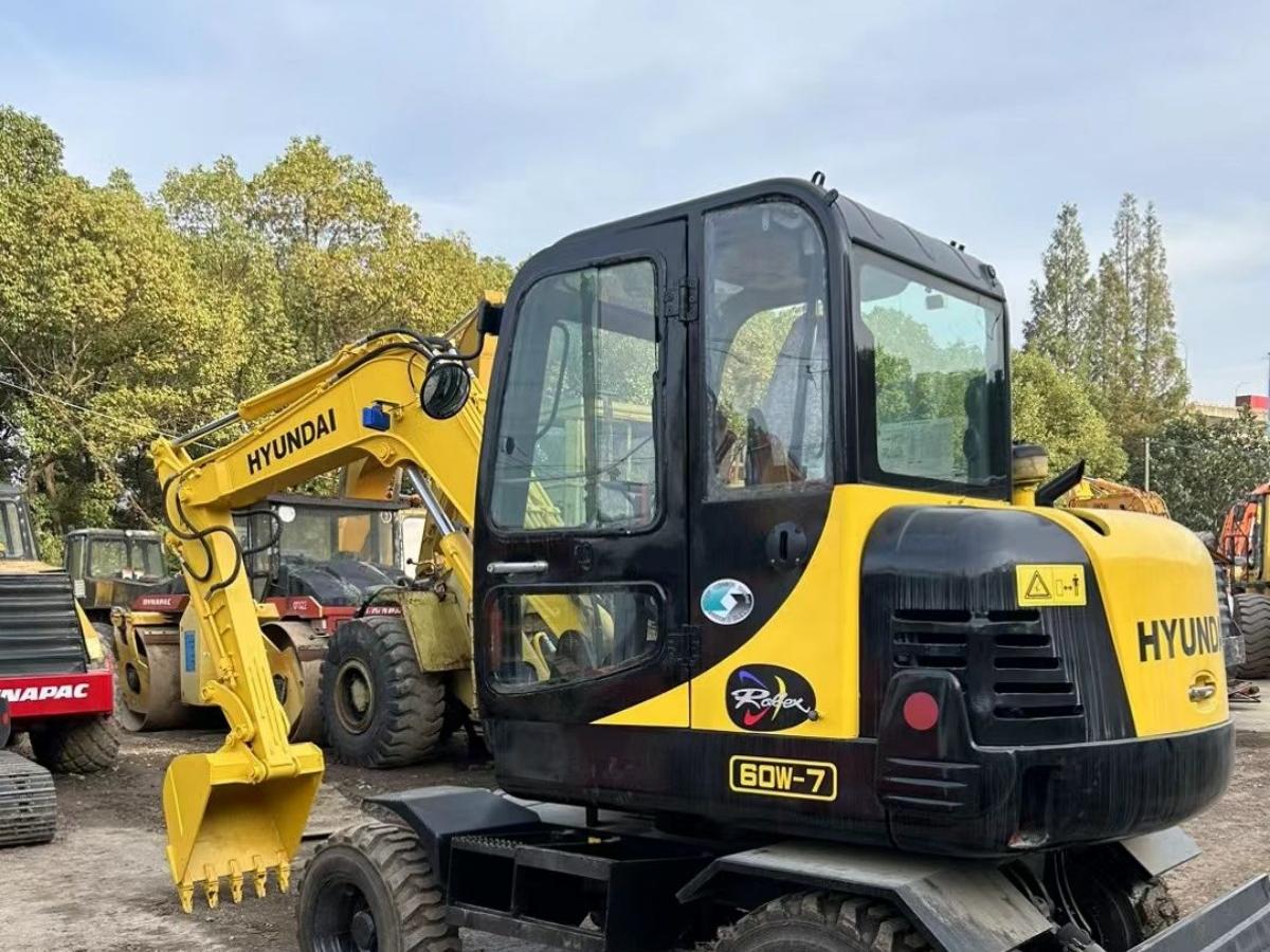 Used Hyundai R60-7 Crawler Excavator for Sale - 图片 9