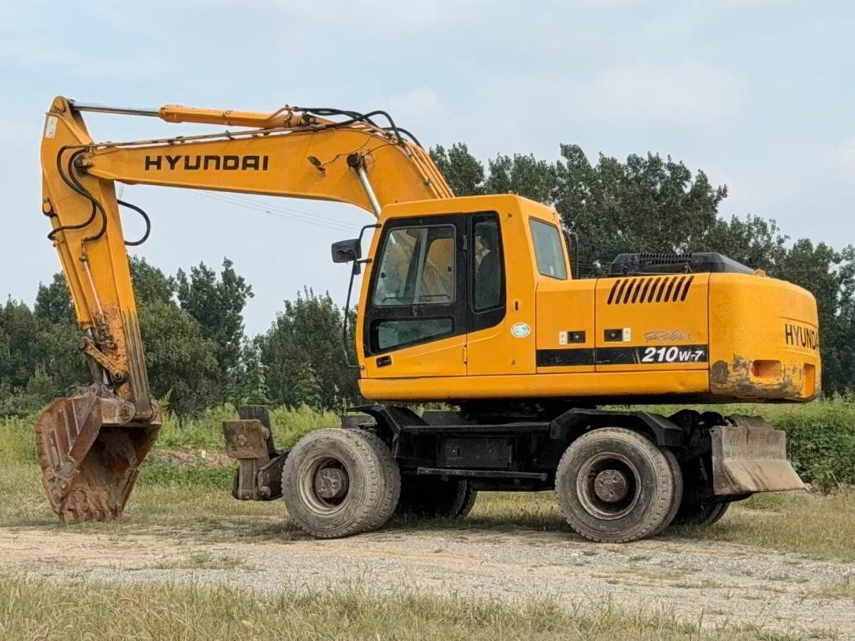 Used Hyundai R210W-7 Wheel Excavator for Sale - 图片 9
