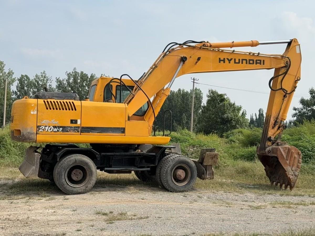 Used Hyundai R210W-7 Wheel Excavator for Sale - 图片 10