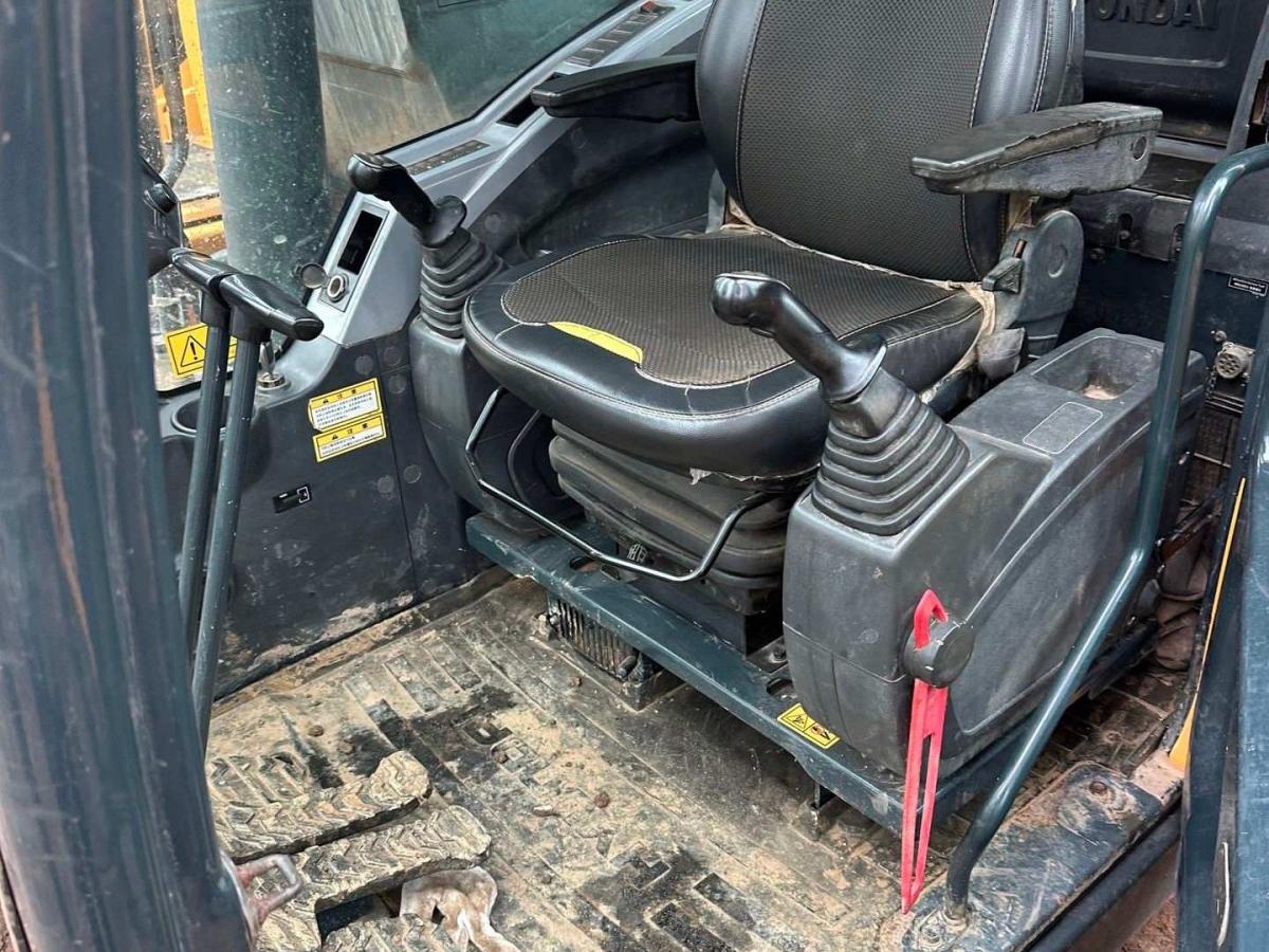 Used Hyundai R245LVS Crawler Excavator for Sale - 图片 10