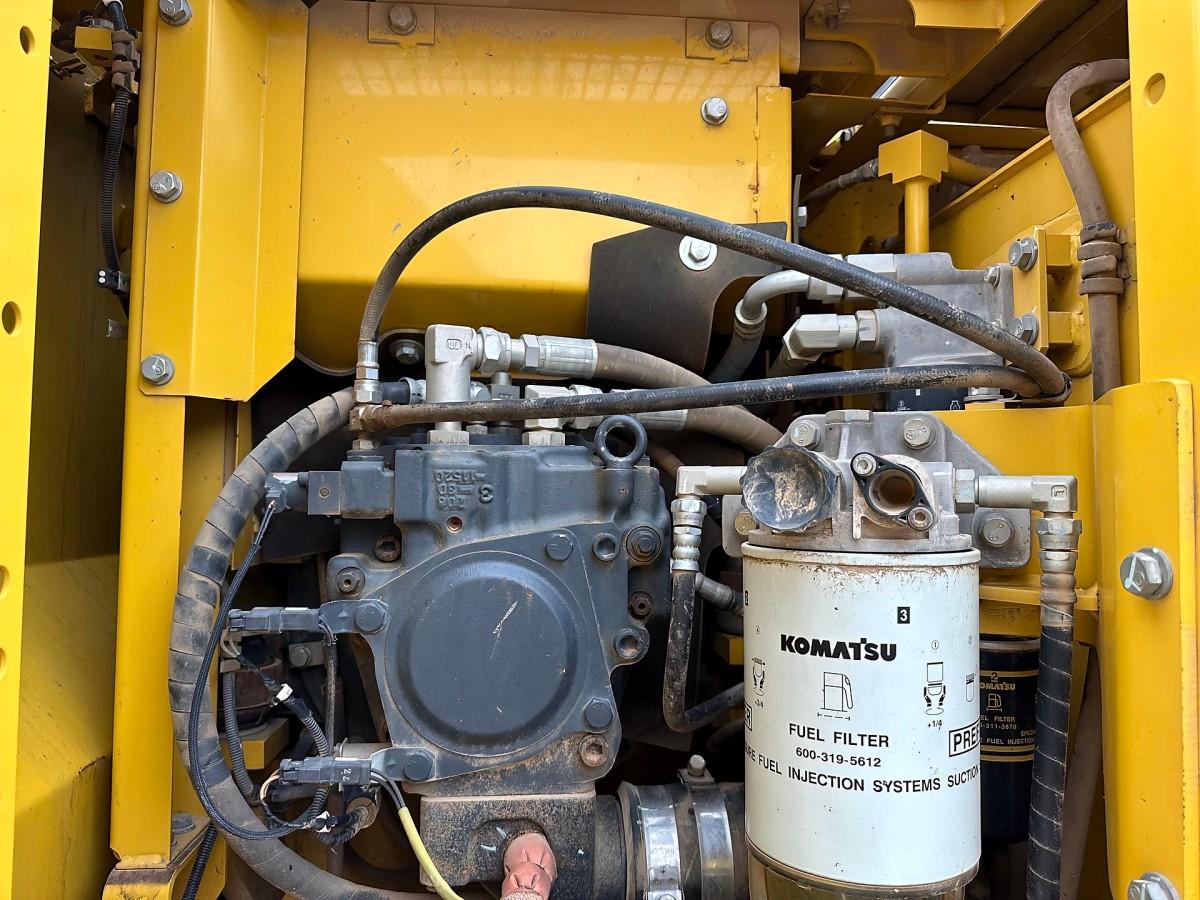 Used Komatsu PC130 Crawler Excavator for Sale - 图片 8