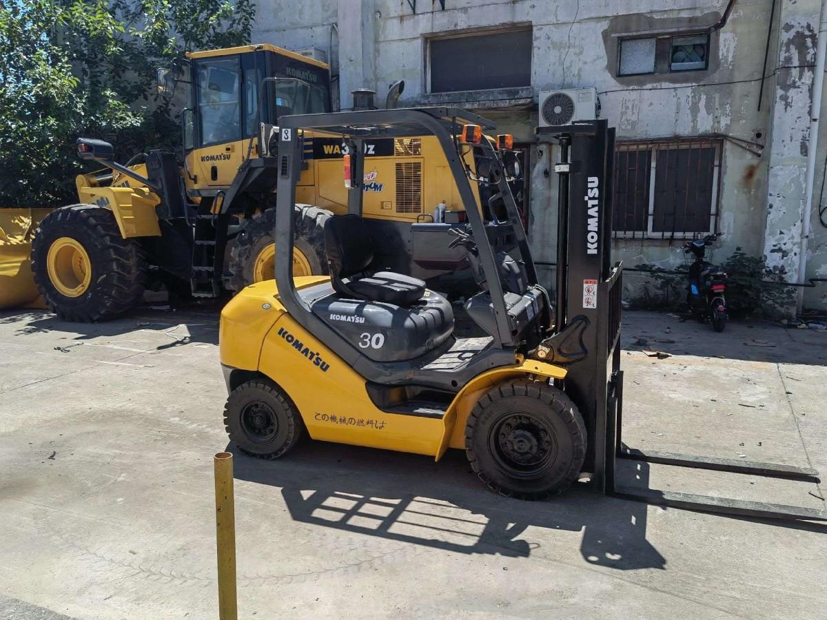 Used Komatsu FD30 Forklift for Sale - 图片 4