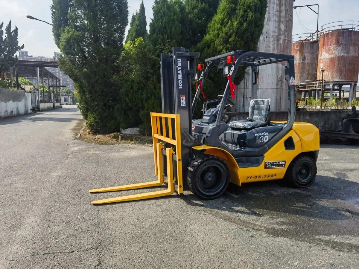 Used Komatsu FD30 - ALTERNATIVE STOCK Forklift for Sale - 图片 2