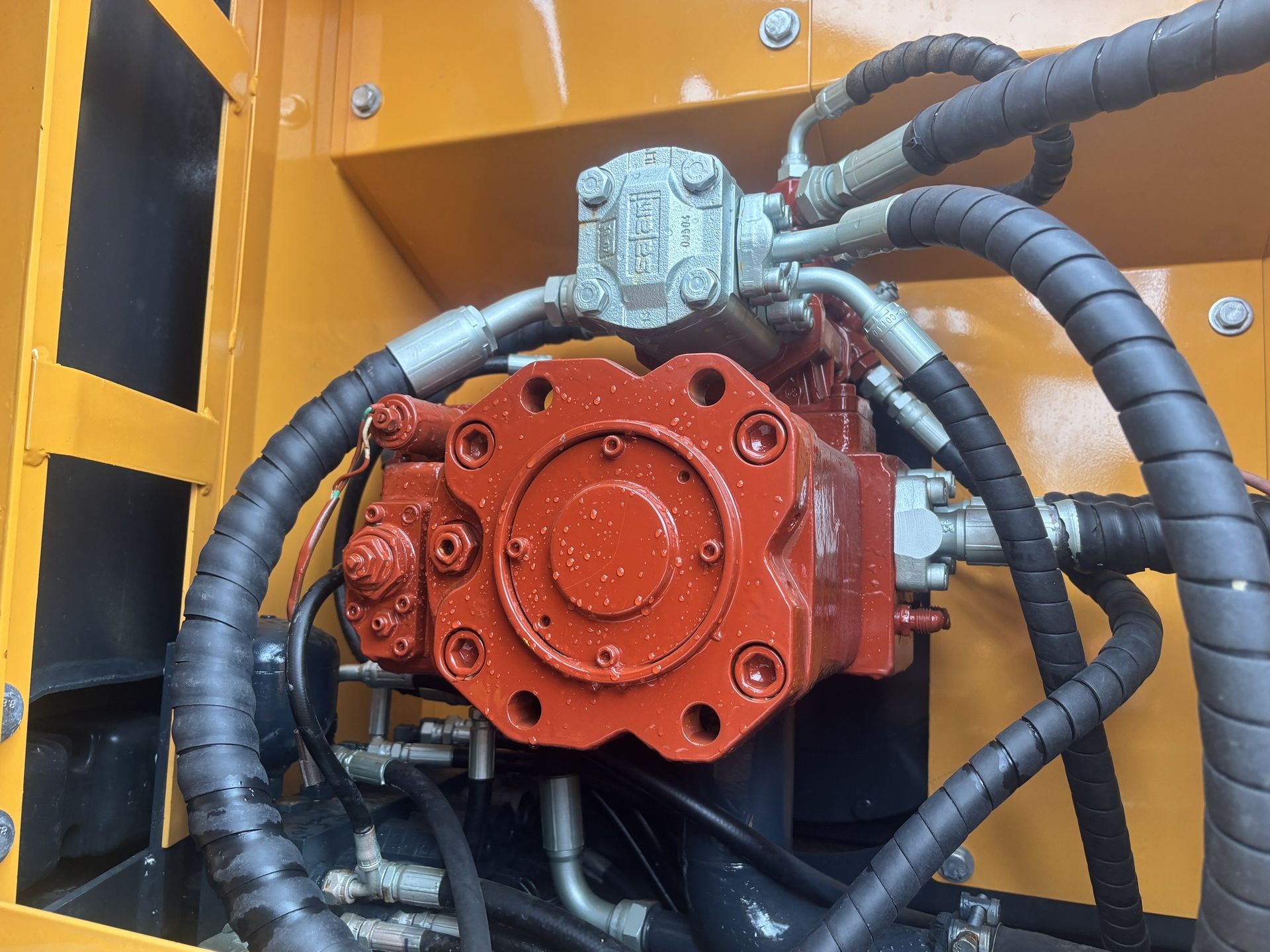 Used Hyundai R150W Wheel Excavator for Sale - 图片 4