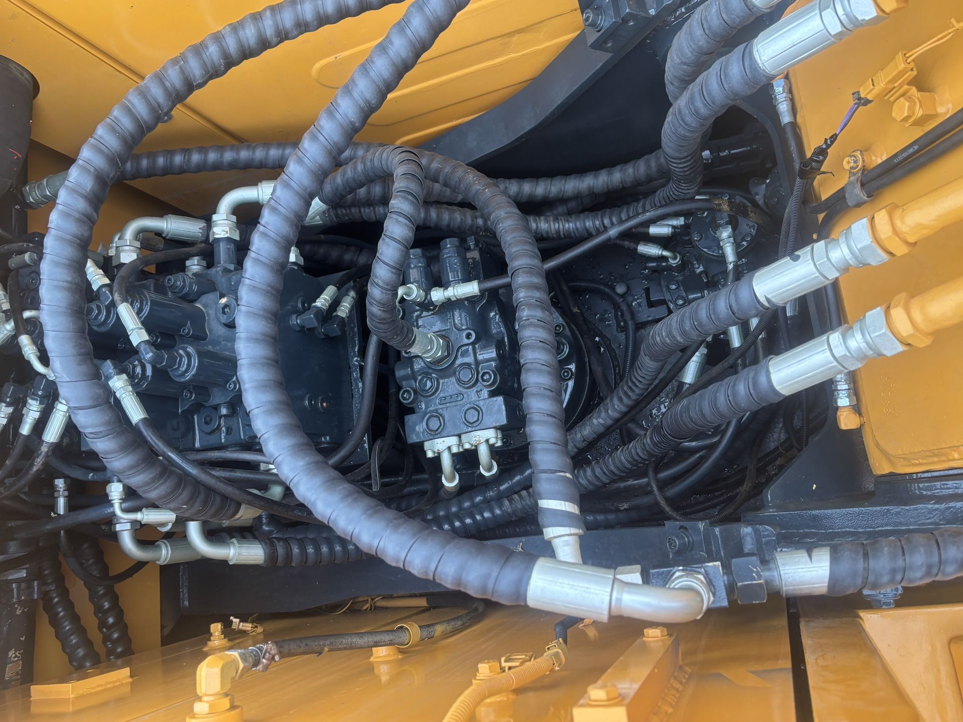 Used Hyundai R150W Wheel Excavator for Sale - 图片 5