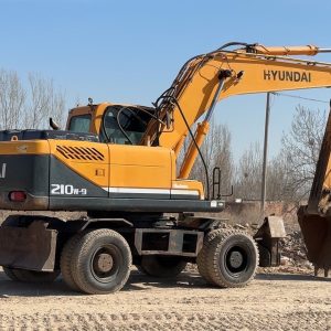 Used Hyundai R210W Wheel Excavator for Sale