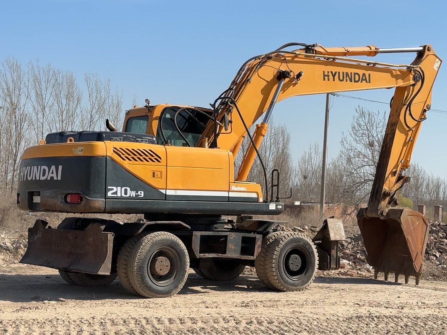 Used Hyundai R210W Wheel Excavator for Sale