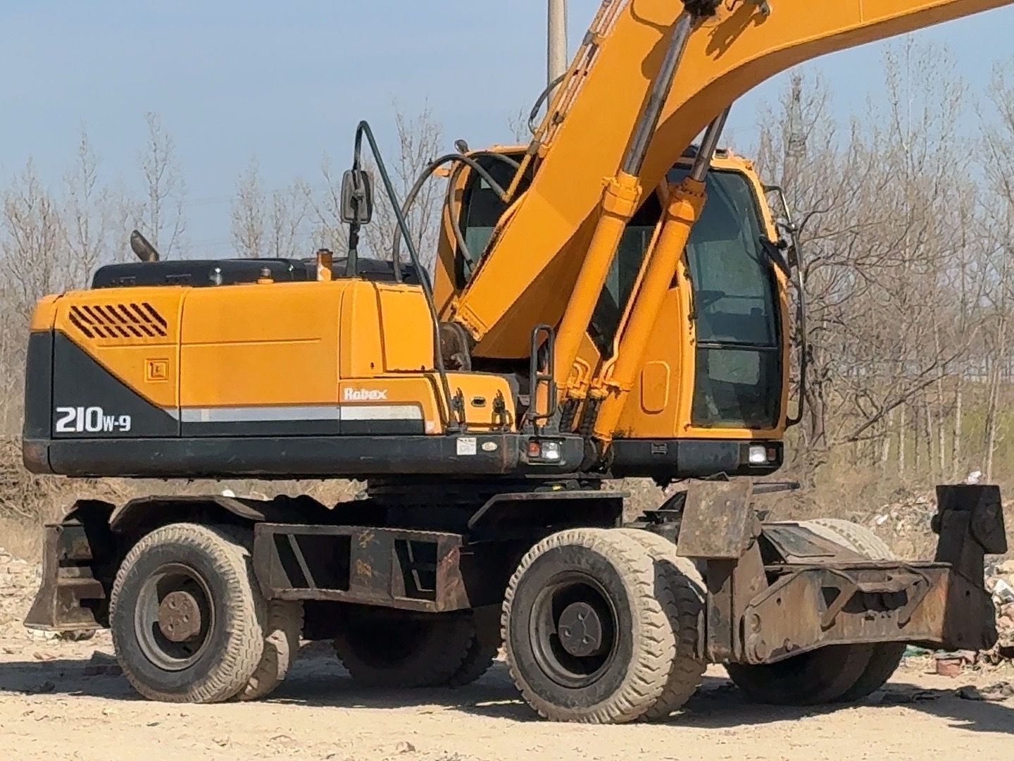 Used Hyundai R210W Wheel Excavator for Sale - 图片 5