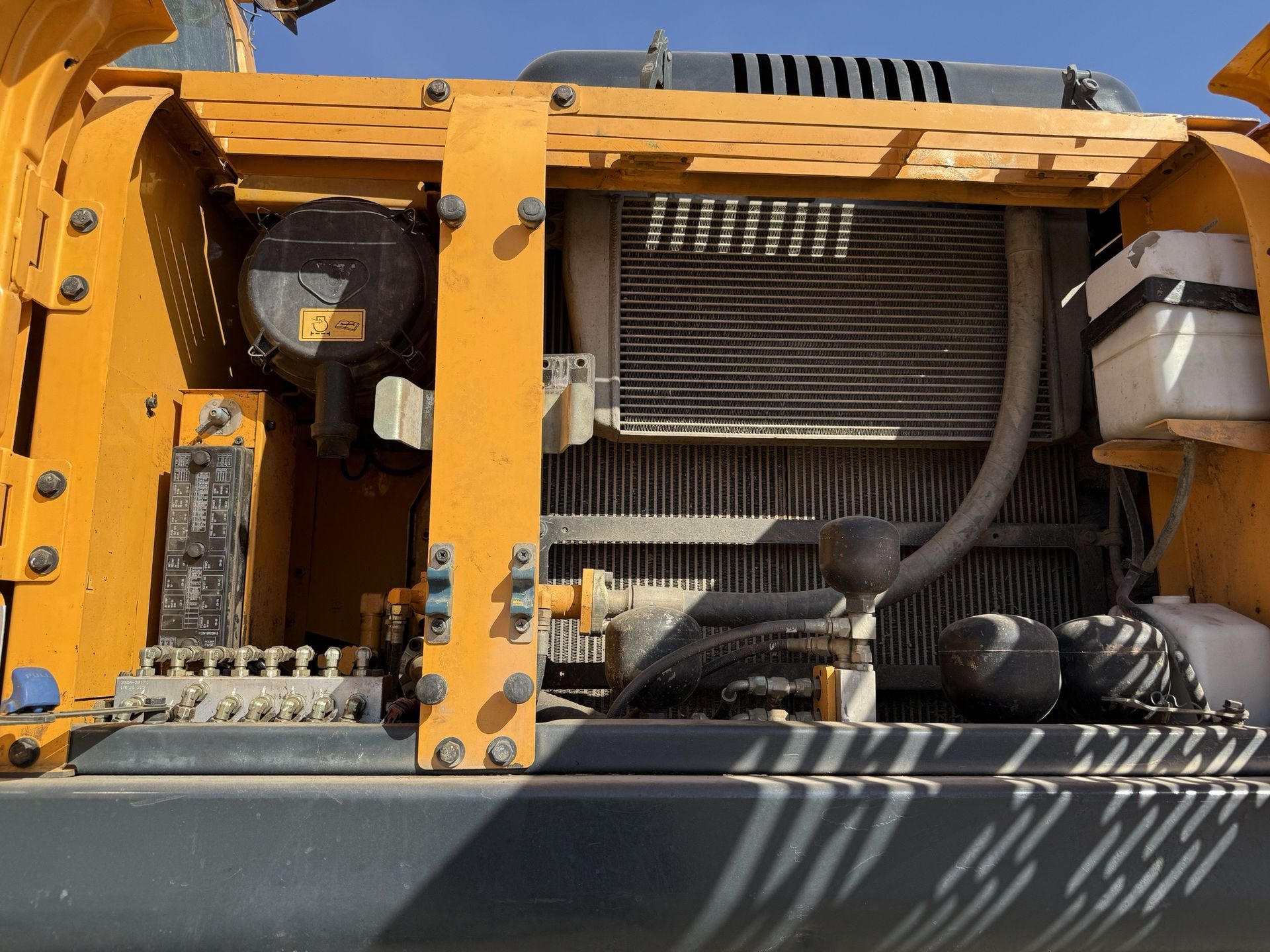 Used Hyundai R210W-9 Wheel Excavator for Sale - 图片 10