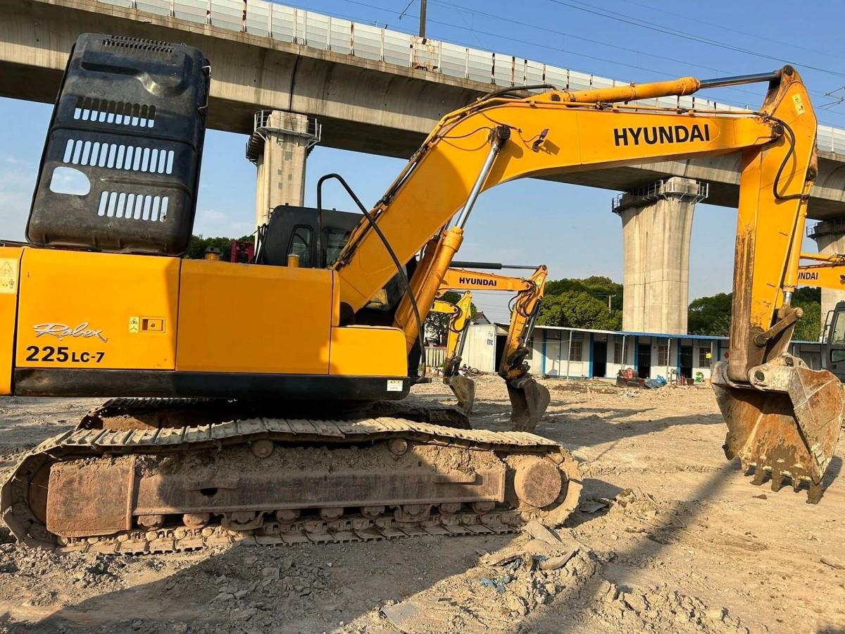 Used Hyundai 225LC Crawler Excavator for Sale - 图片 2