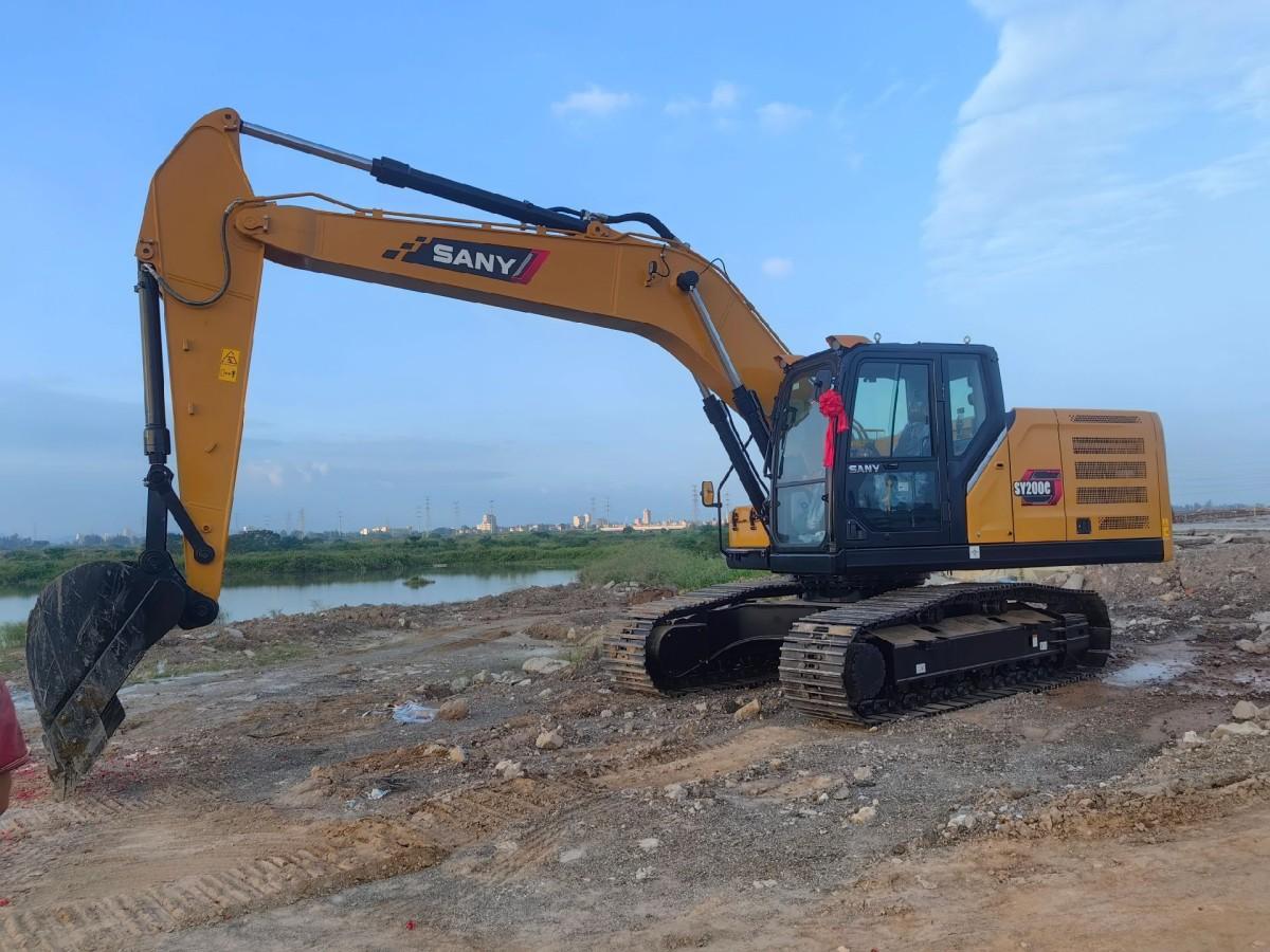 Used SANY SY200C Crawler Excavator for Sale
