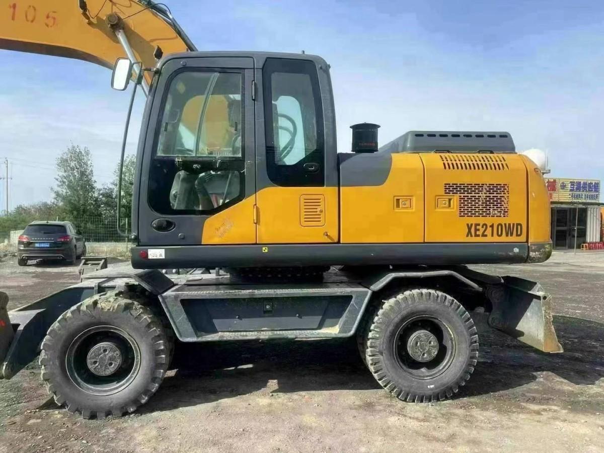 Used XCMG XE210WD Wheel Excavator for Sale