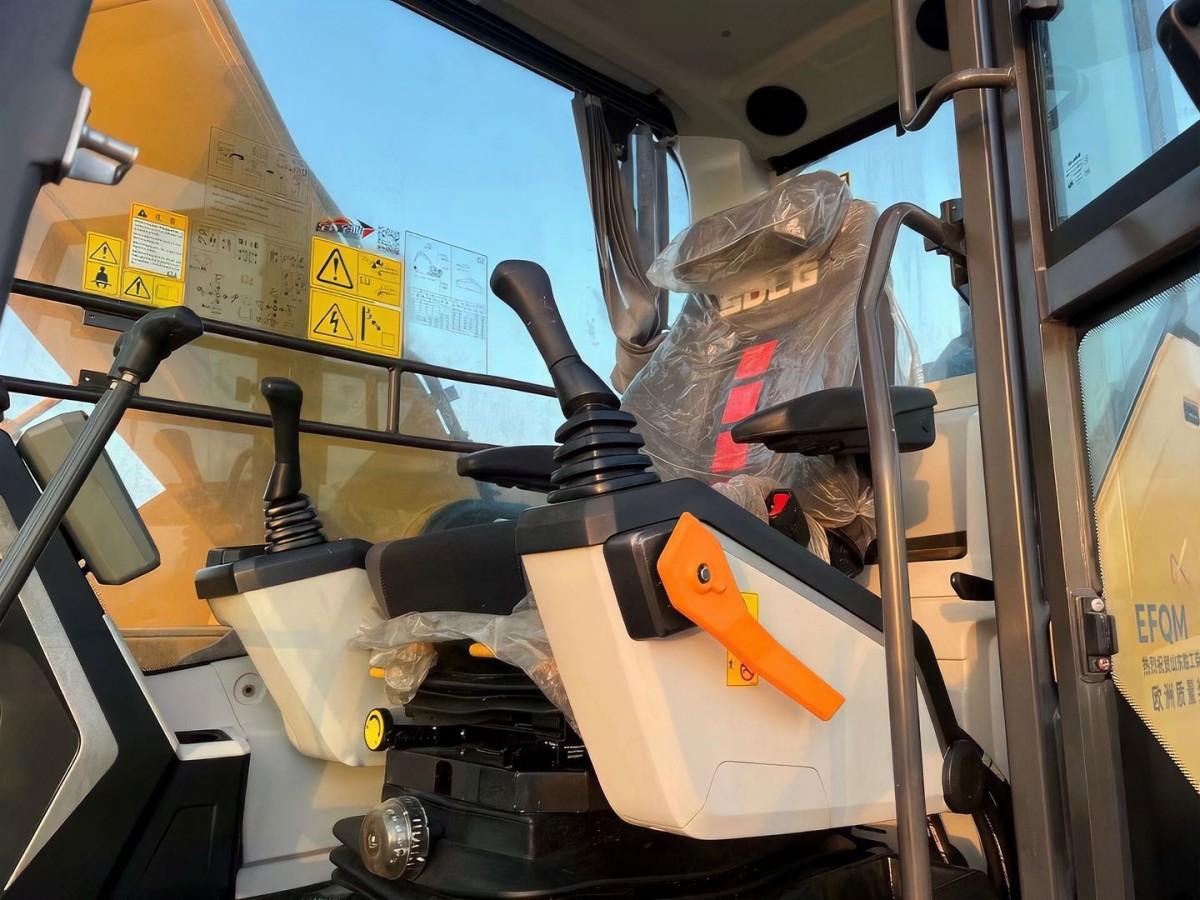 Used SDLG E6225H Crawler Excavator for Sale - 图片 8