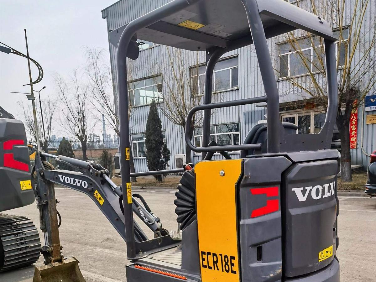 Used Volvo ECR18E Crawler Excavator for Sale - 图片 3