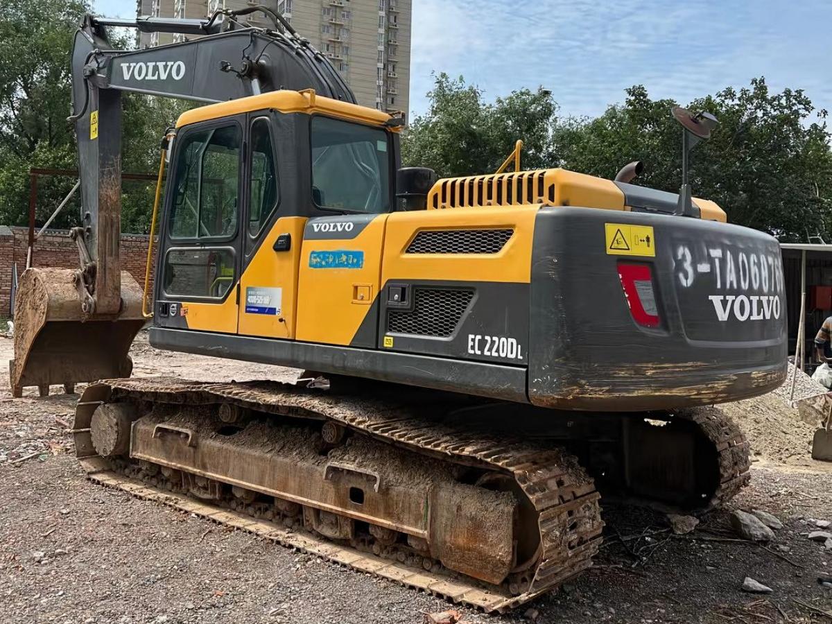 Used Volvo EC220DL Crawler Excavator for Sale - 图片 2
