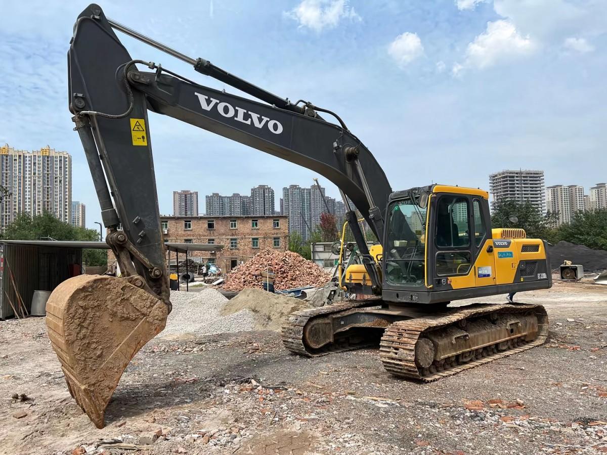 Used Volvo EC220DL Crawler Excavator for Sale - 图片 4