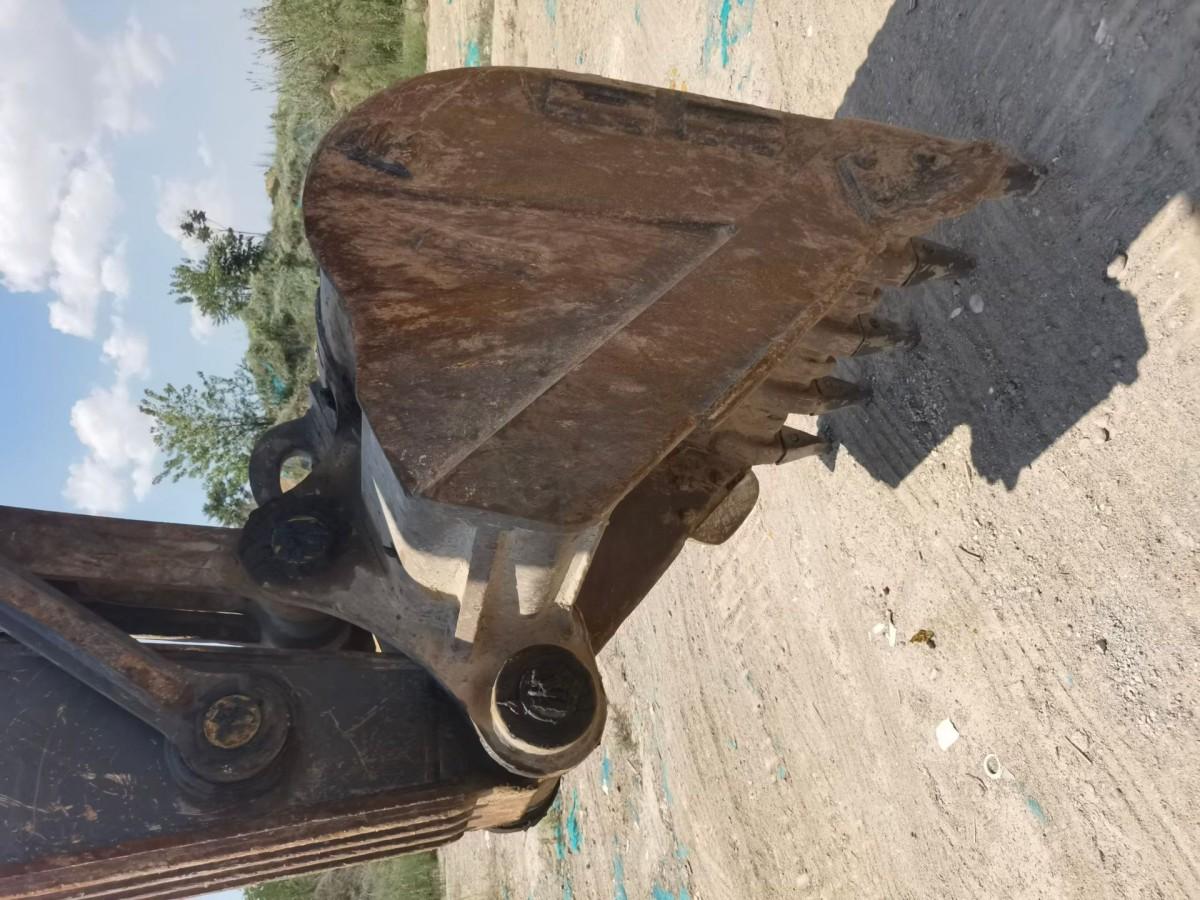Used Volvo EC220D Crawler Excavator for Sale - 图片 8