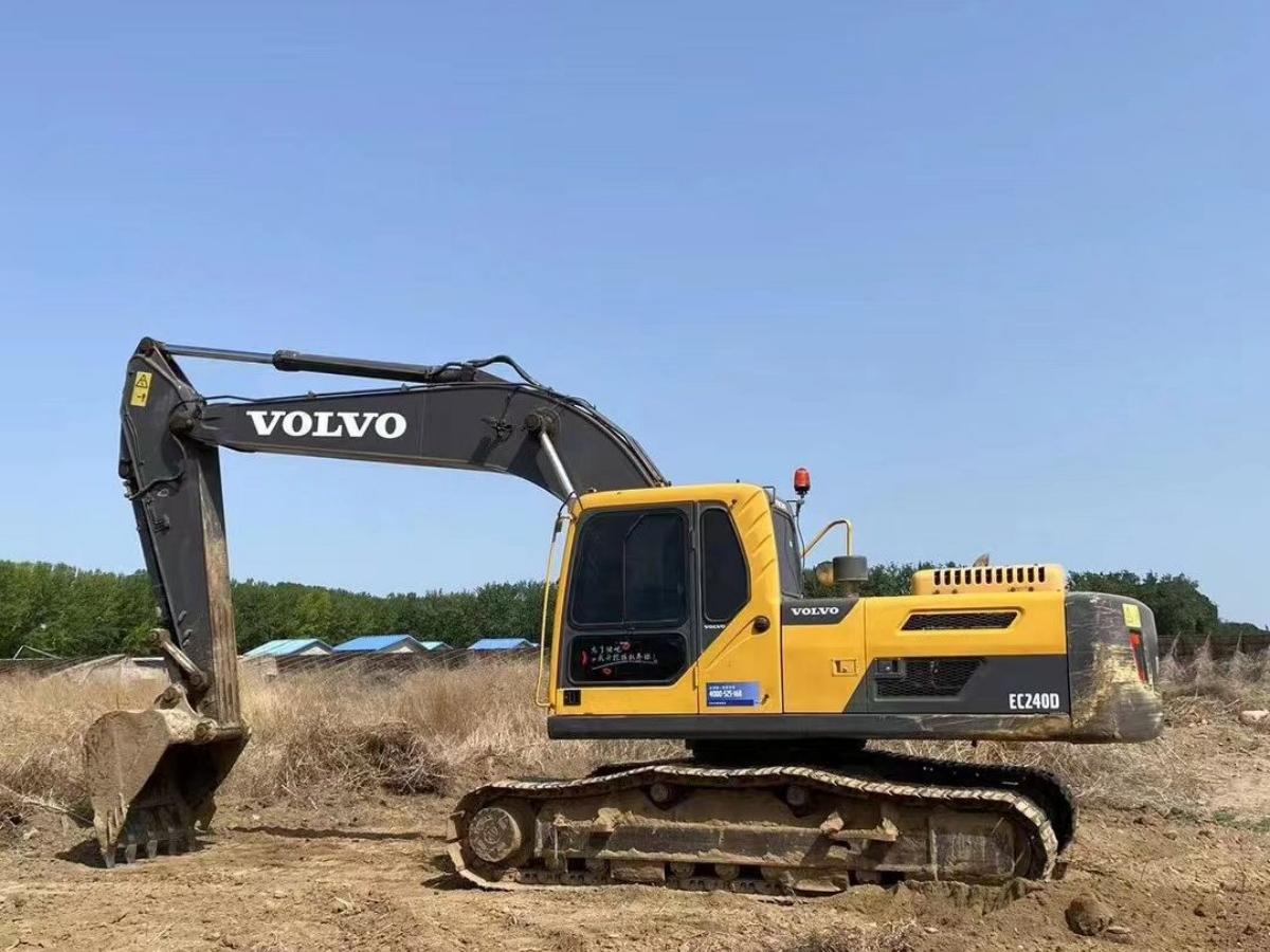 Used Volvo EC240D Crawler Excavator for Sale - 图片 3