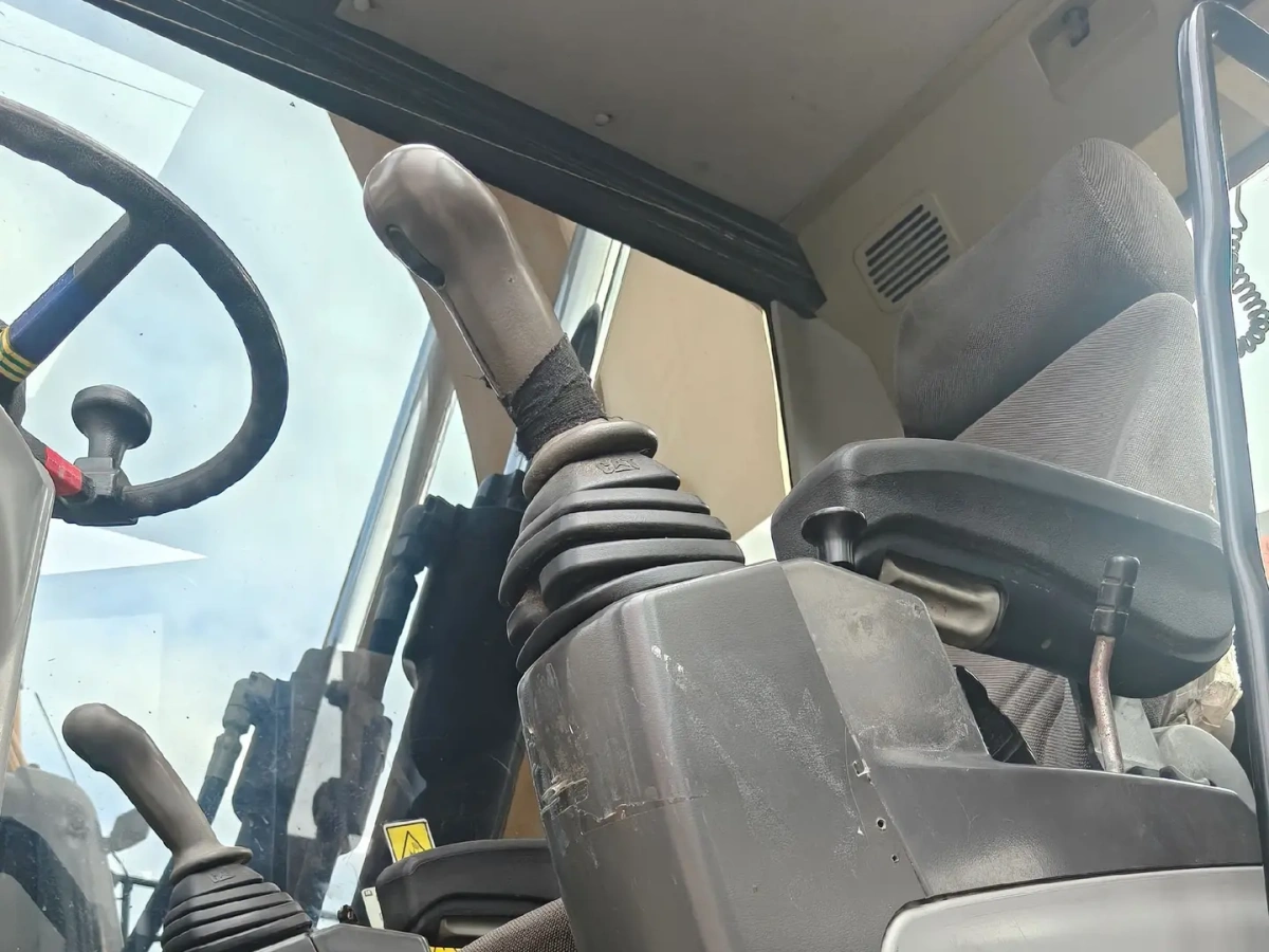 Used CAT M317D2 Wheel Excavator for Sale - 图片 4