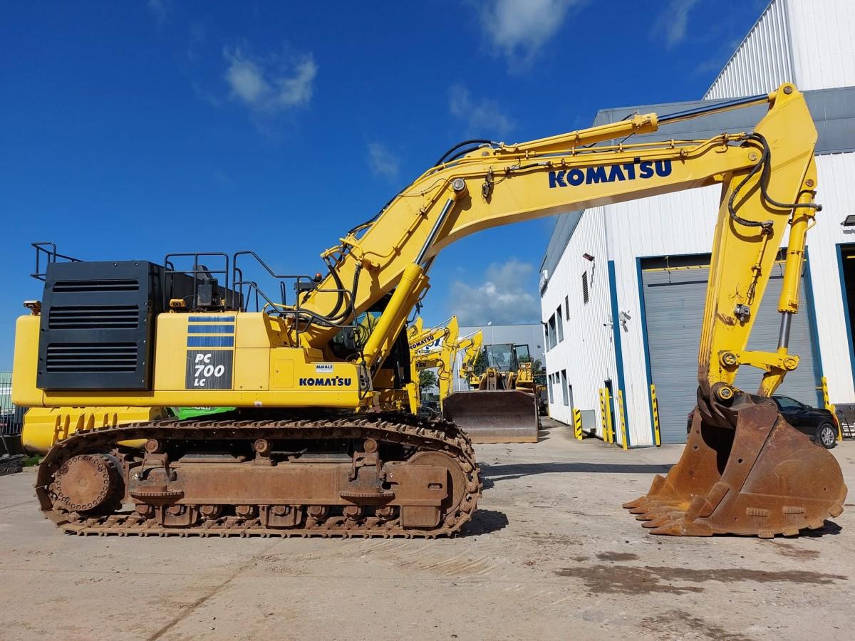 Used Komatsu PC700LC Crawler Excavator for Sale