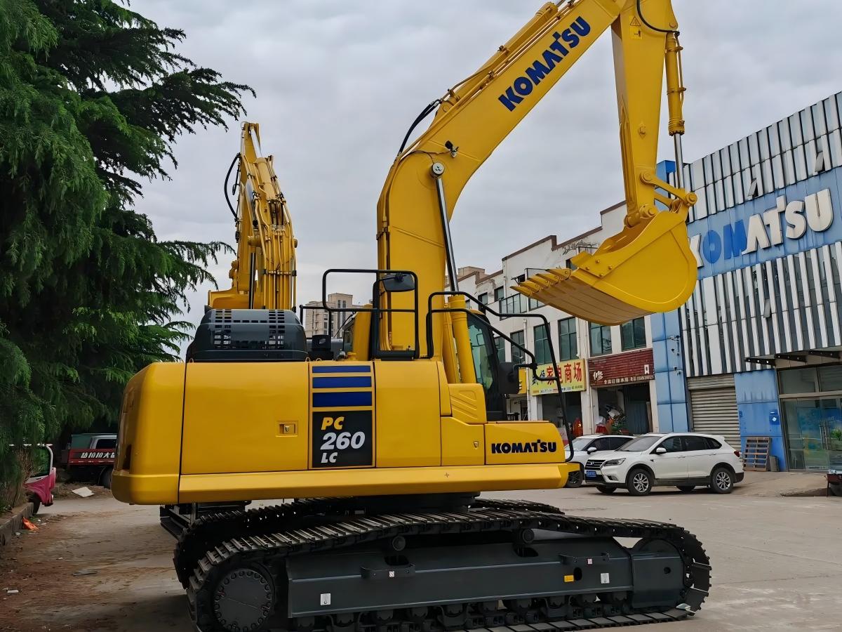 New Komatsu PC260-11M0 Crawler Excavator for Sale