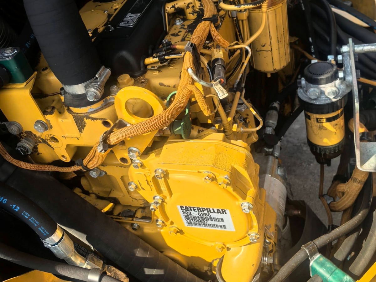 Used CAT CB534D Road Roller for Sale - 图片 8