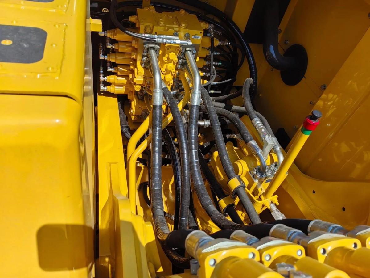 New Komatsu PC225LC-11M1 Crawler Excavator for Sale - 图片 6