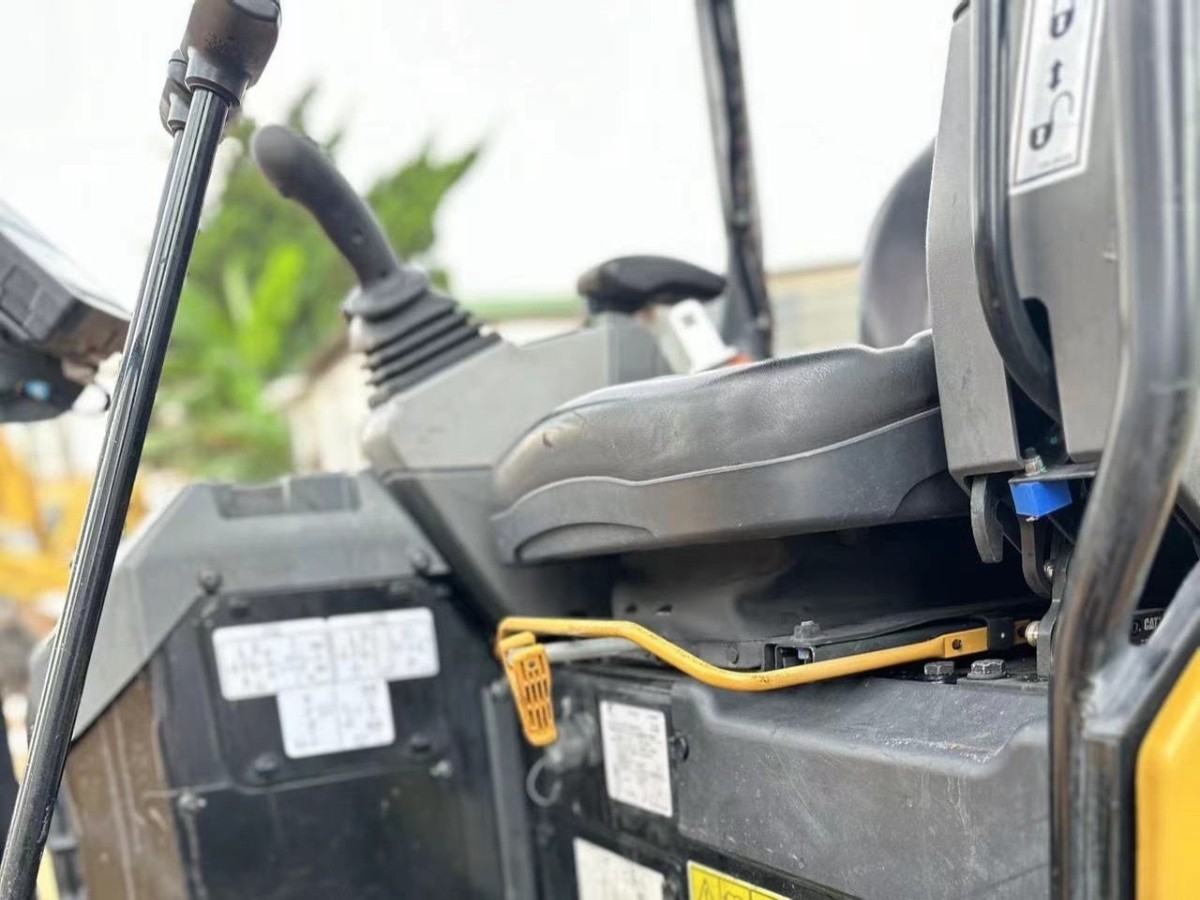 Used CAT 301.7 Crawler Excavator for Sale - 图片 8