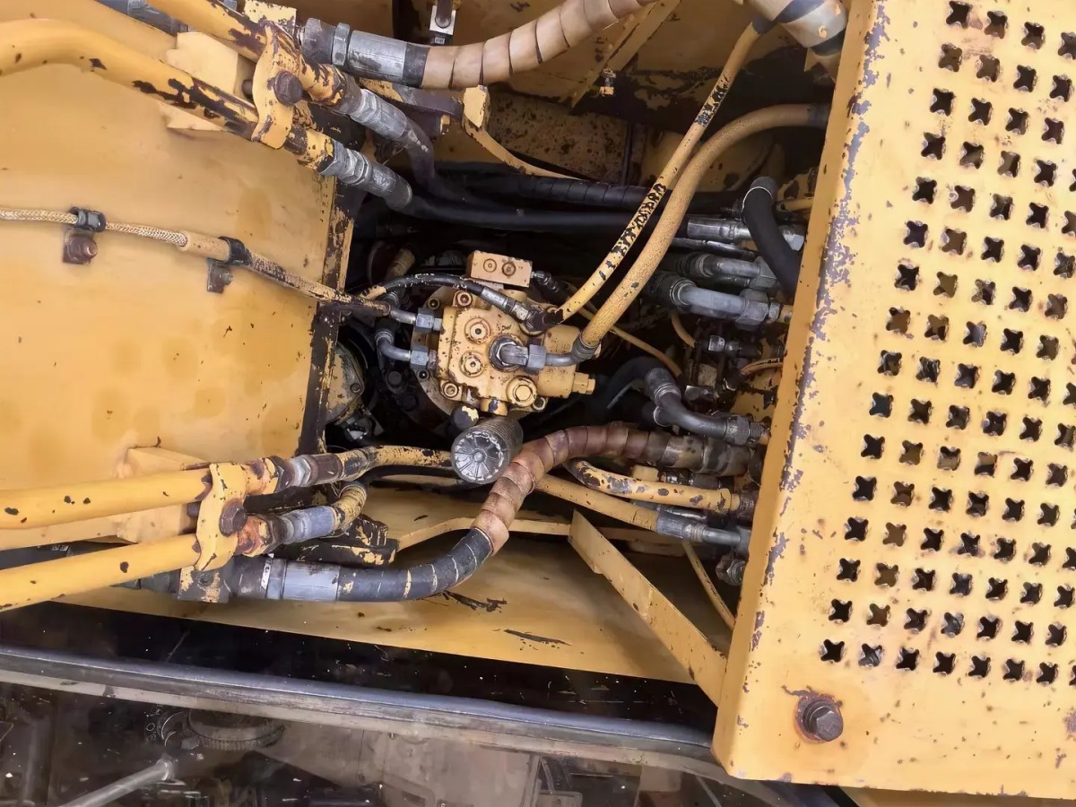 Used CAT 307 Crawler Excavator for Sale - 图片 6