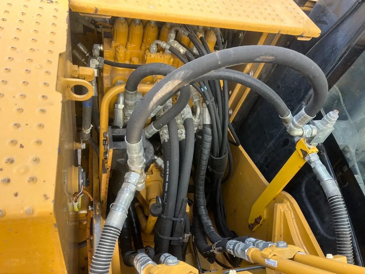Used CAT 313D2L Crawler Excavator for Sale - 图片 5