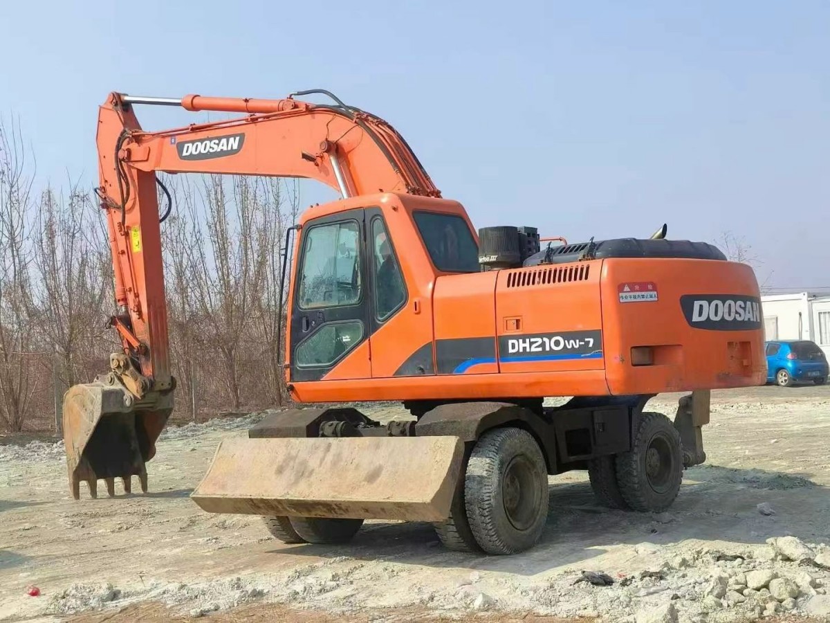Used DOOSAN DH210W-7 Crawler Excavator for Sale - 图片 2