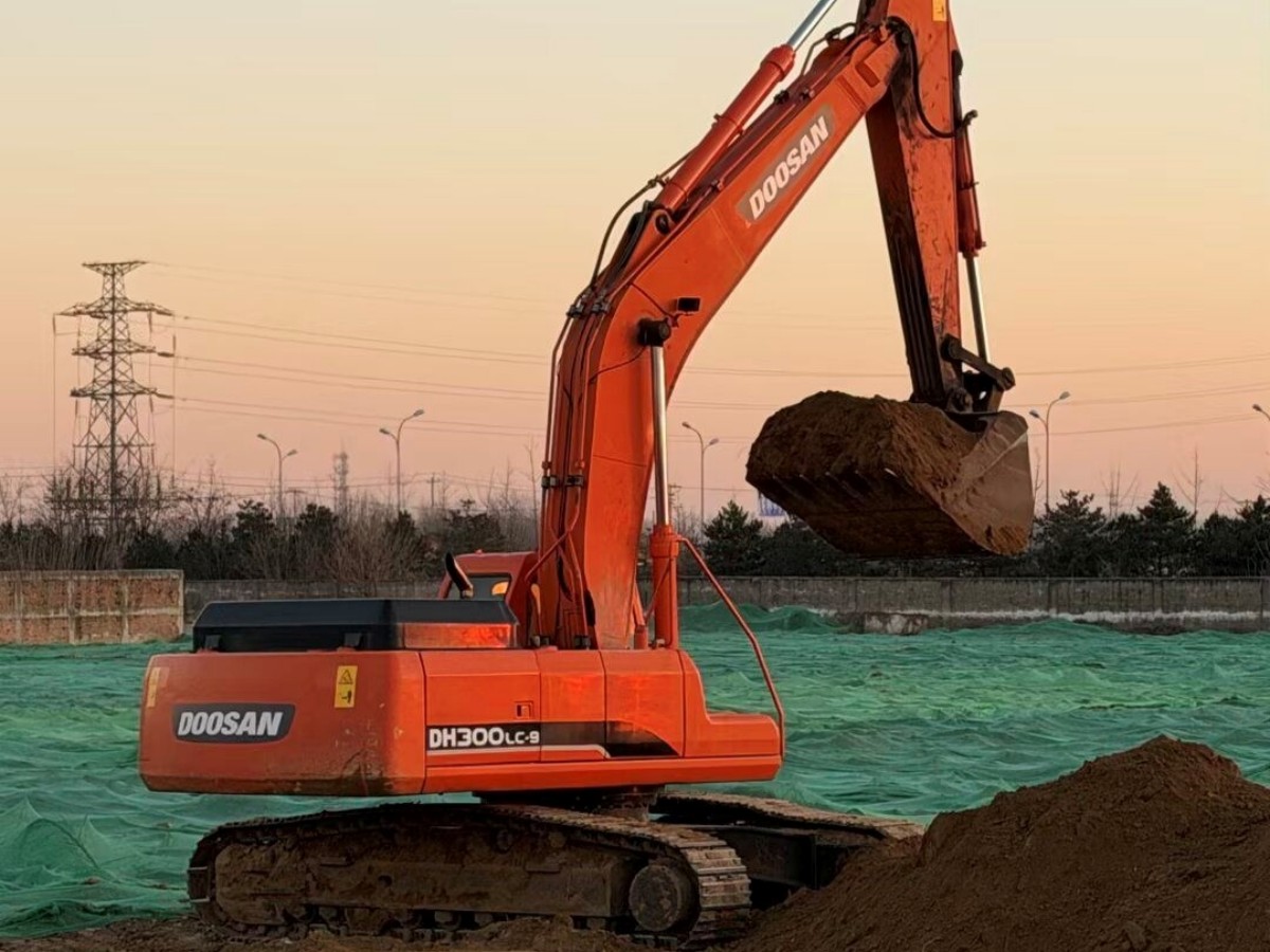 Used DOOSAN DH300LC-9 Crawler Excavator for Sale - 图片 12