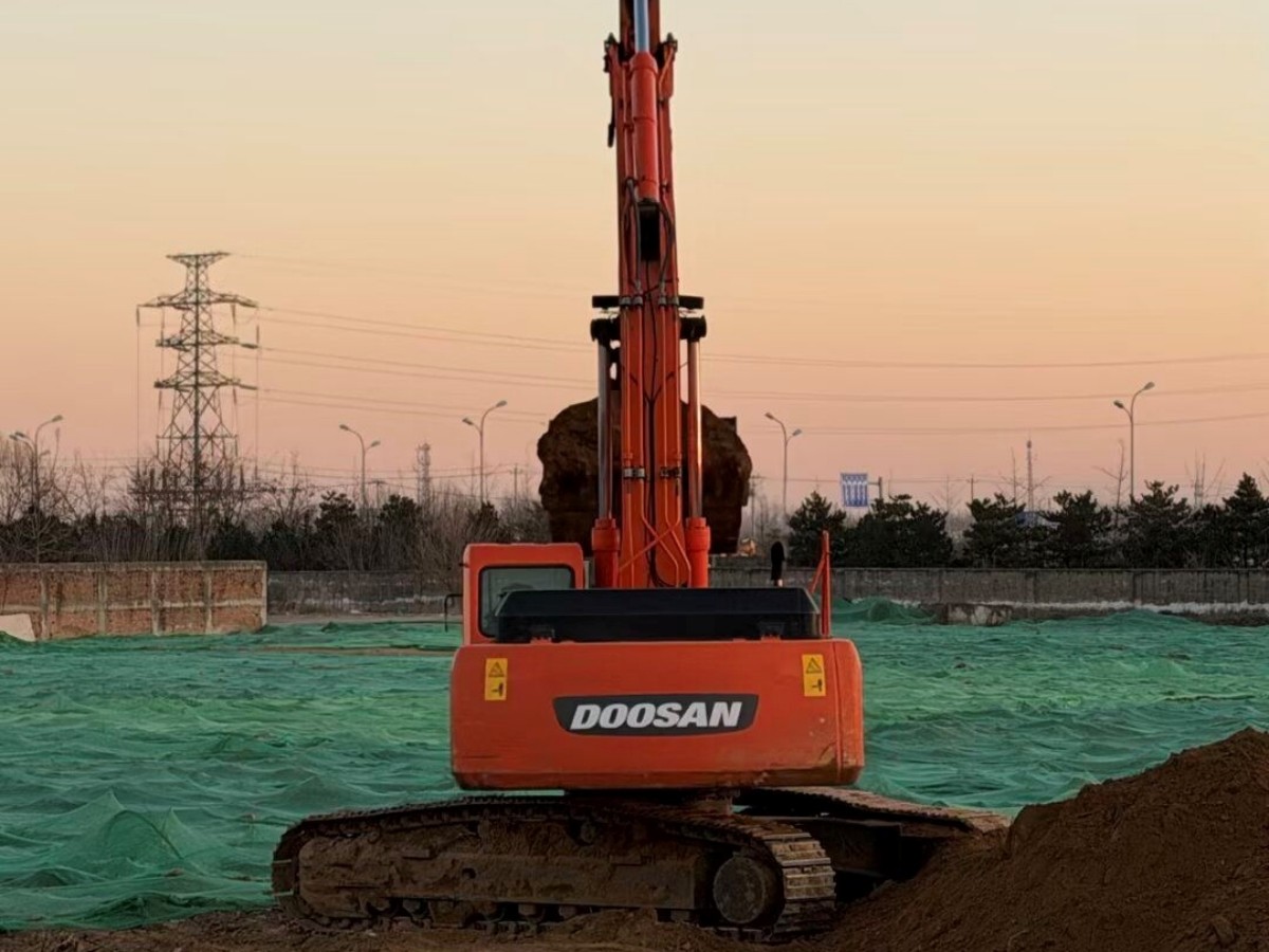 Used DOOSAN DH300LC-9 Crawler Excavator for Sale - 图片 3