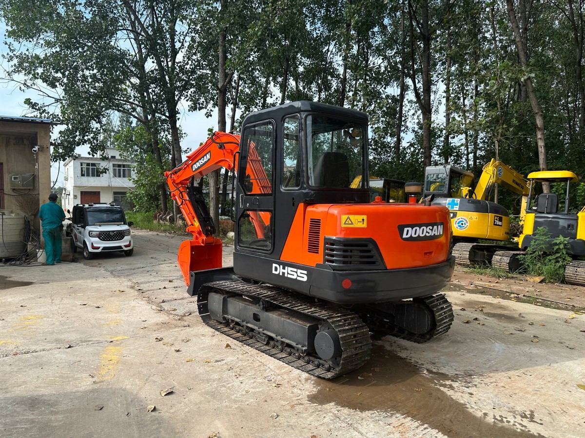 Used DOOSAN DH55 Crawler Excavator for Sale - 图片 4