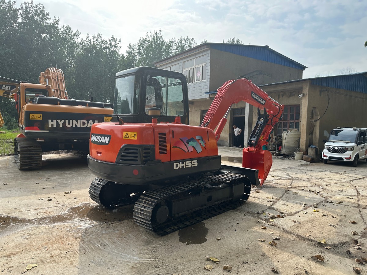 Used DOOSAN DH55 Crawler Excavator for Sale - 图片 5