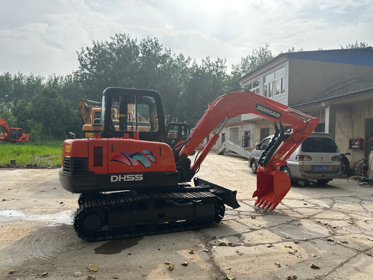 Used DOOSAN DH55 Crawler Excavator for Sale - 图片 6