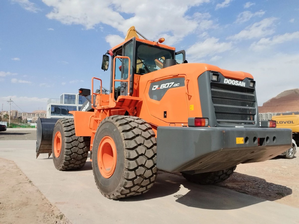 Used DOOSAN DL607 Wheel Loader for Sale - 图片 2