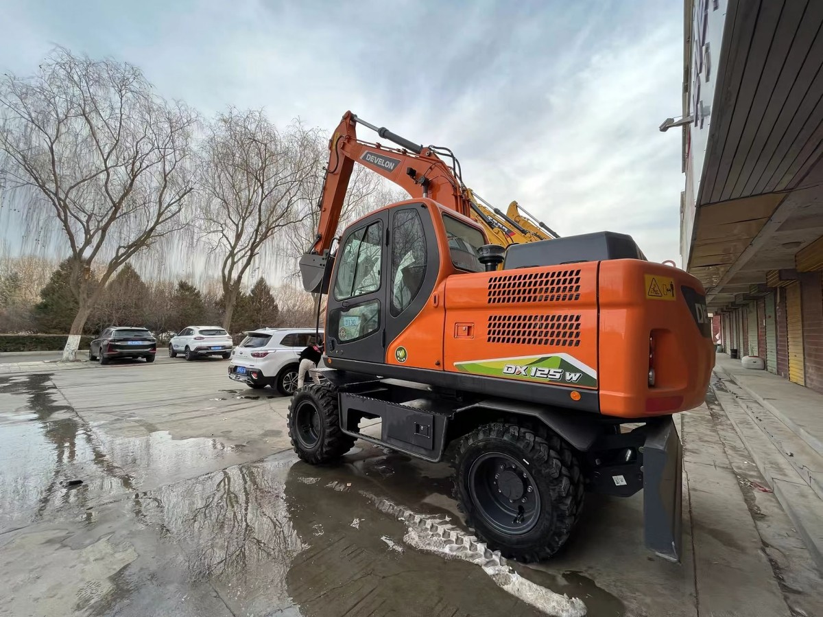New DEVELON DX125W Wheel Excavator for Sale